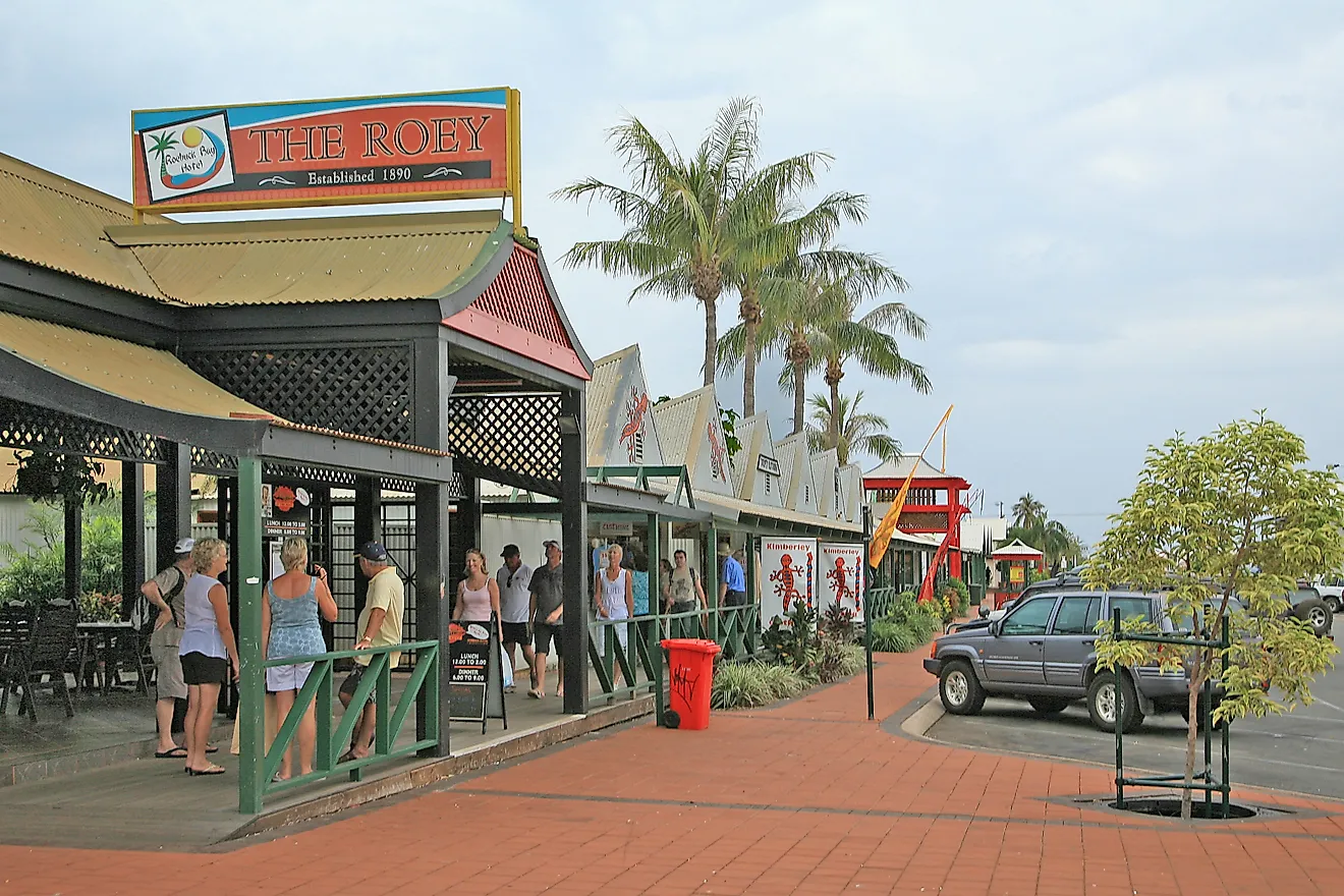 Bussines Street in Broome, a small town in the Kimberley region, Western Australia. Image credit: W. Bulach via Wikimedia Commons.