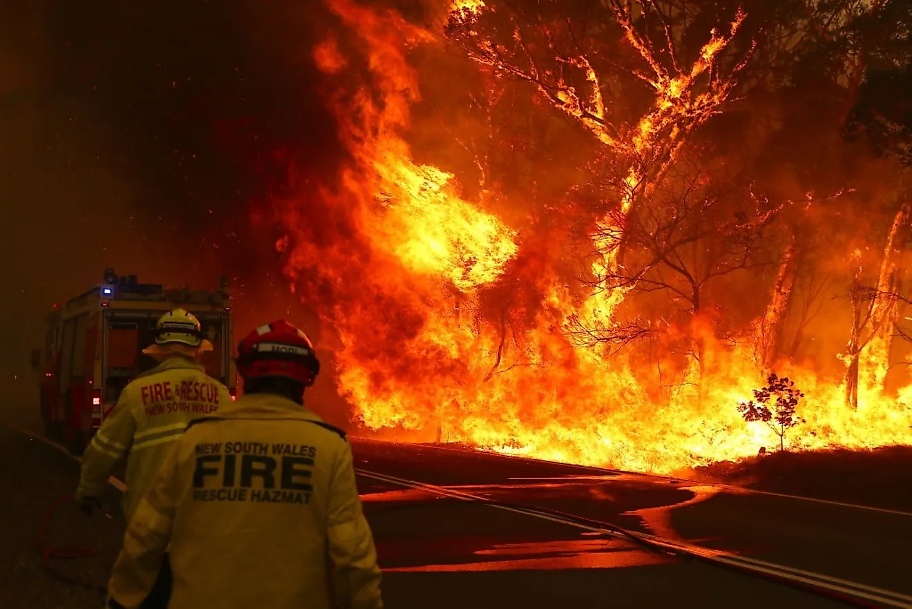 A fire burning on the outskirts of Bilpin, Australia. Editorial credit: SS studio photography / Shutterstock.com