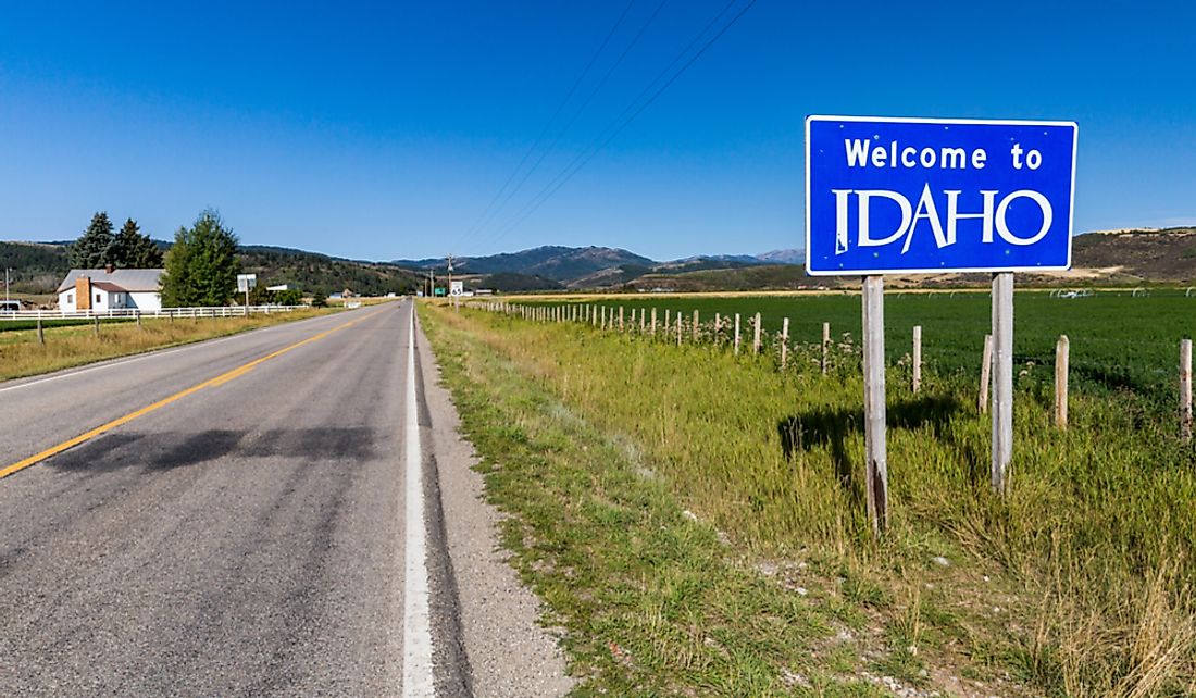 Welcome to Idaho road sign at the state boundary. 