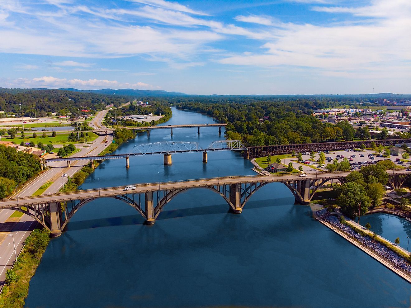 Bridge over the Coosa River in Gadsden, Alabama.