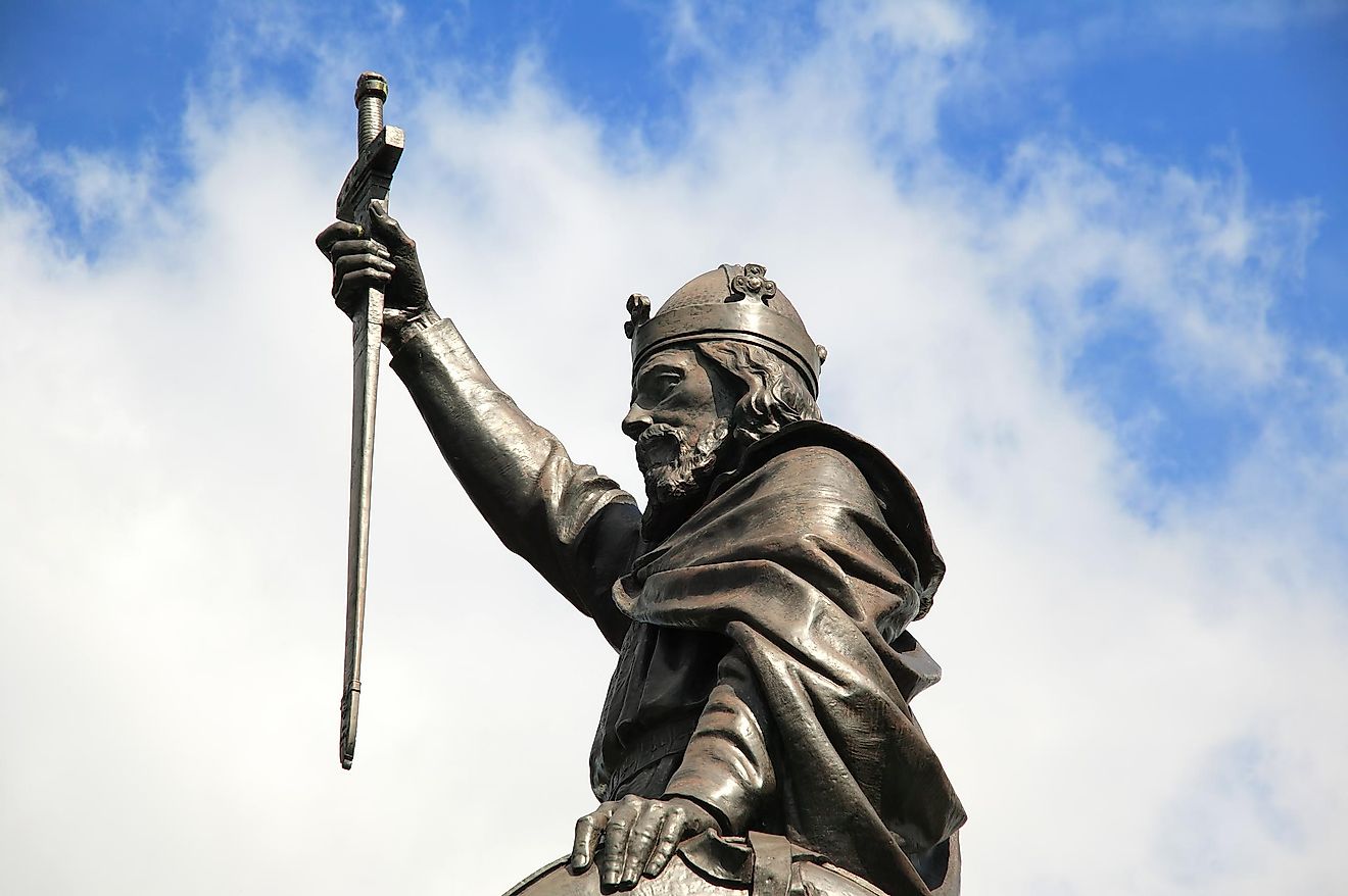 Statue of Alfred the Great. 