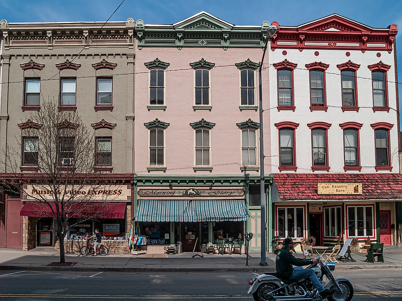 A look at Main St with classic storefronts in Honesdale, PA. Image credit Andrew F. Kazmierski via Shutterstock.
