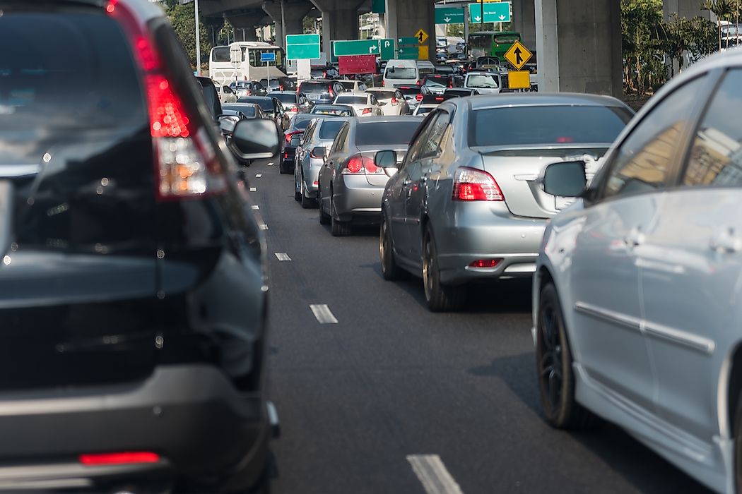 The length of rush hour has been increasing over time in cities like Los Angeles as its urban population grows.