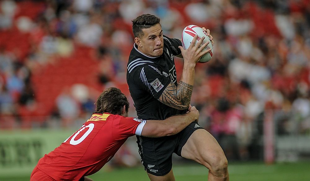 New Zealand All Blacks with the ball. Editorial credit: Faiz Azizan / Shutterstock.com