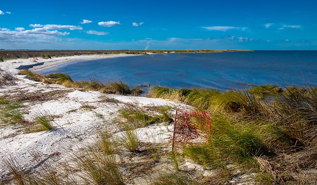 The Pamlico Sound in North Carolina is a bar-built or lagoon-type estuary.