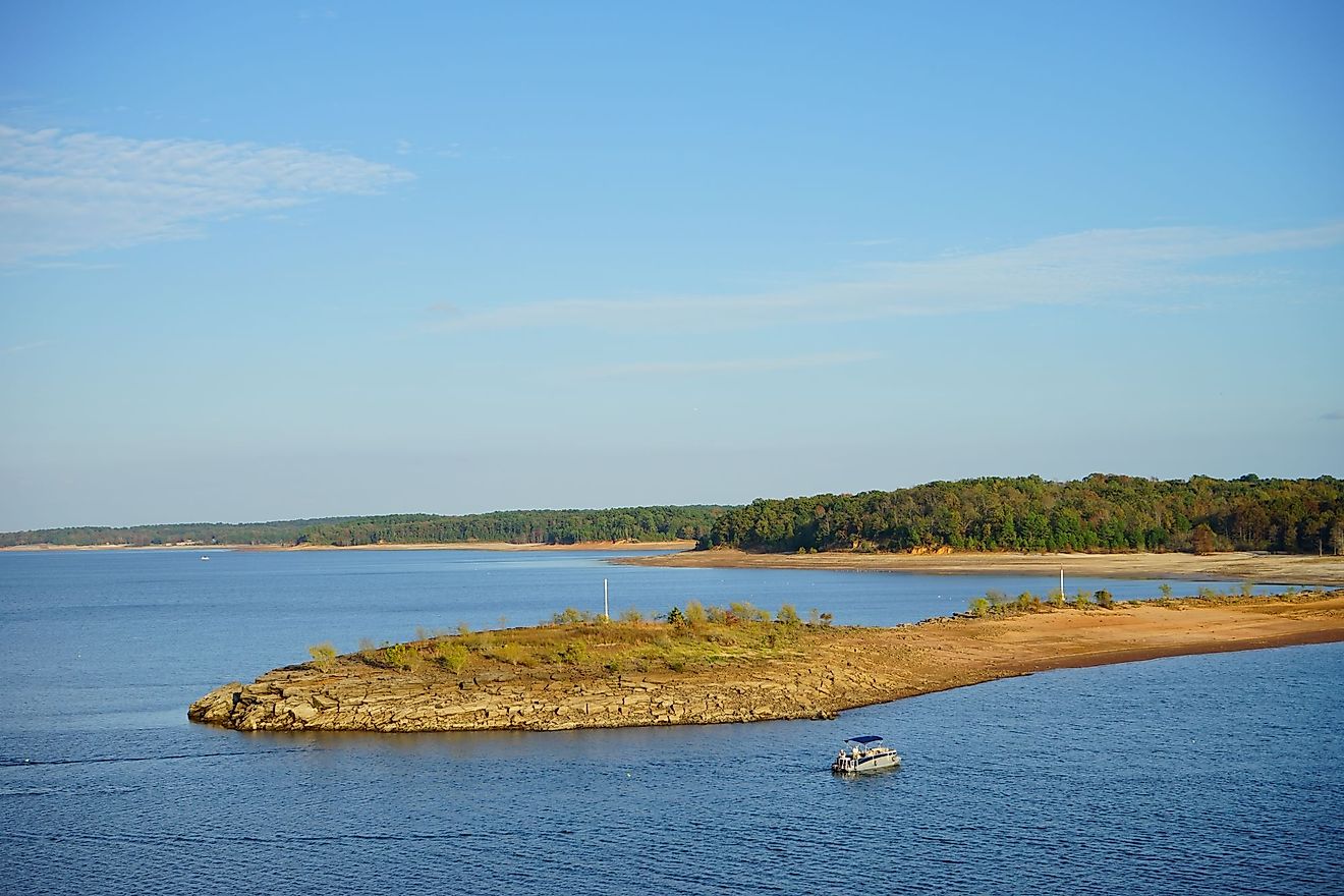 Beautiful Sardis Lake and dam. 