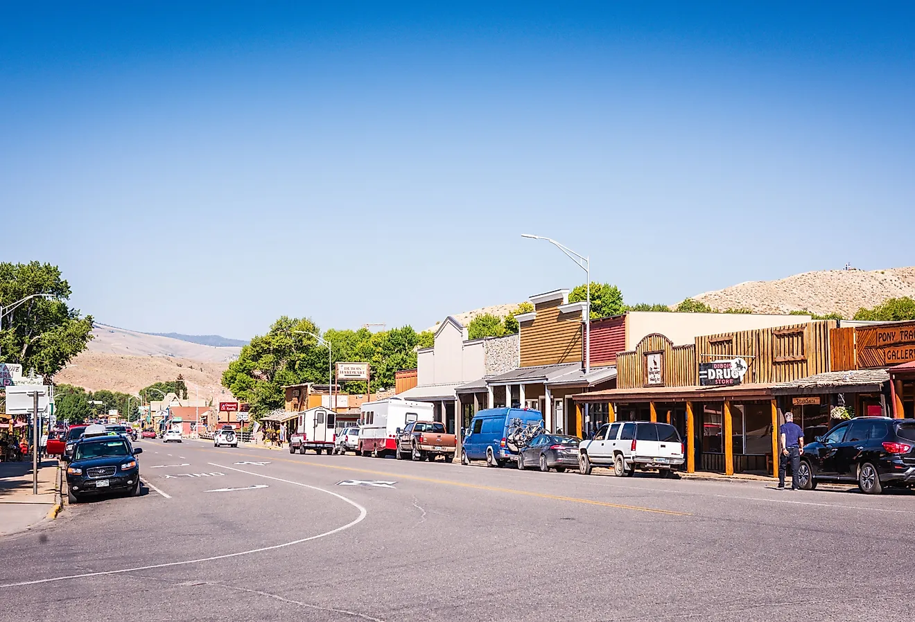Main street in the western town of Dubois, Wyoming. Image credit: Sandra Foyt via Shutterstock.