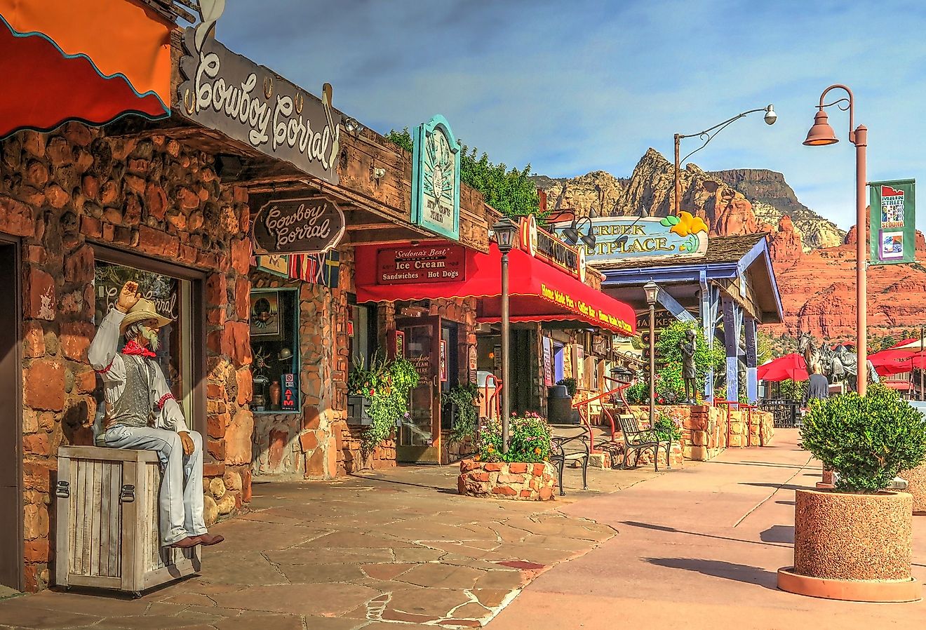 Downtown Tourist Marketplace in Sedona, Arizona. Image credit Lynne Neuman via Shutterstock