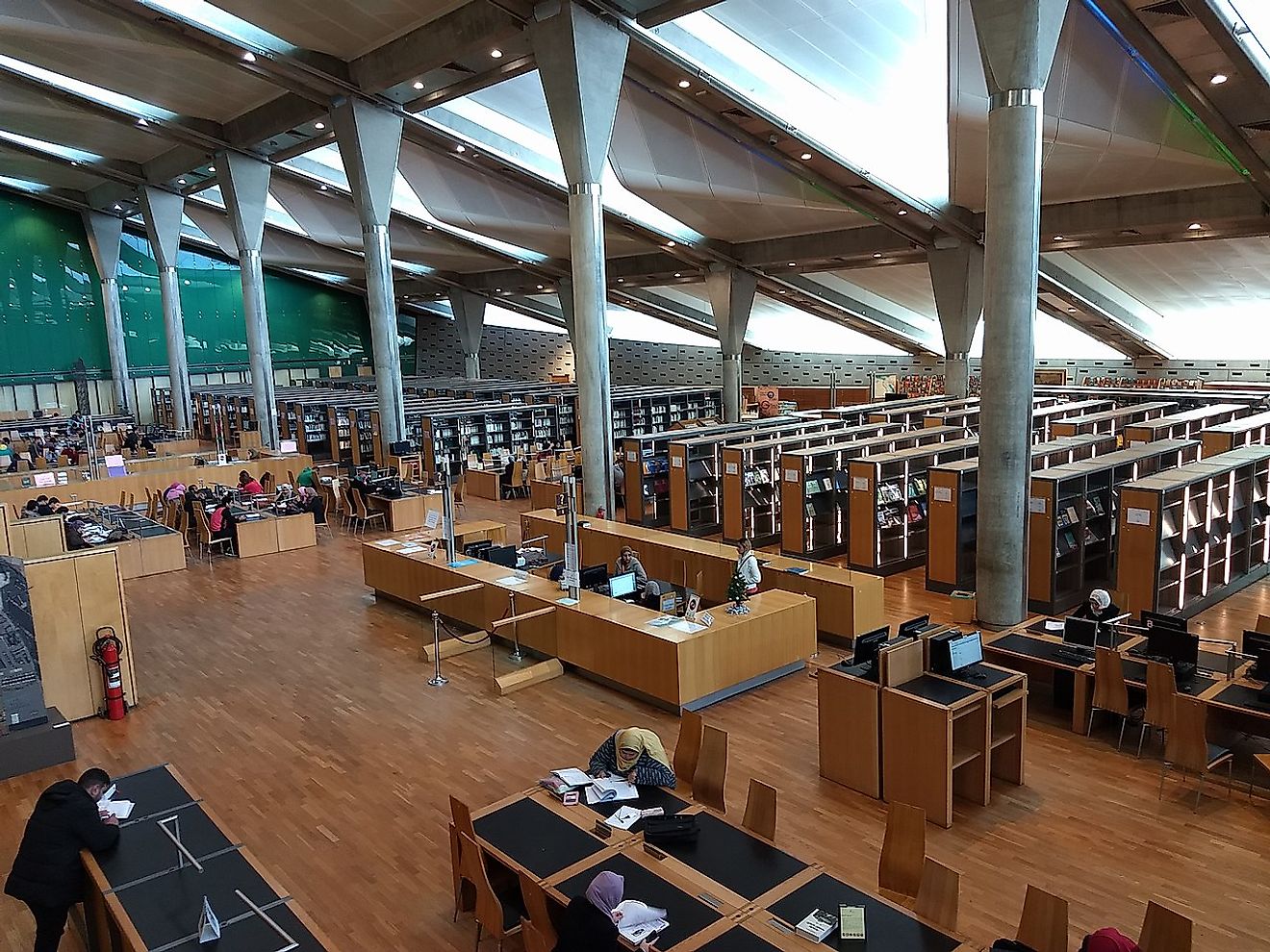 Bibliotheca Alexandrina. Image credit: Cecioka/Wikimedia.org