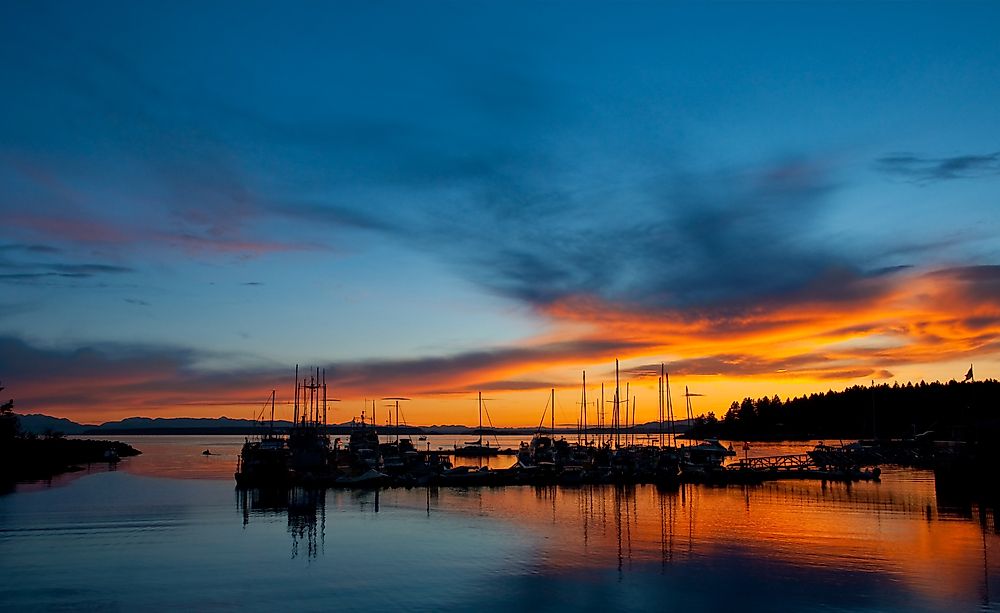 Powell River, one of the shortest rivers in North America. 