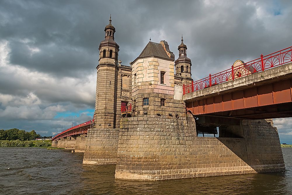 A bridge at the border of Russia and Lithuania. 