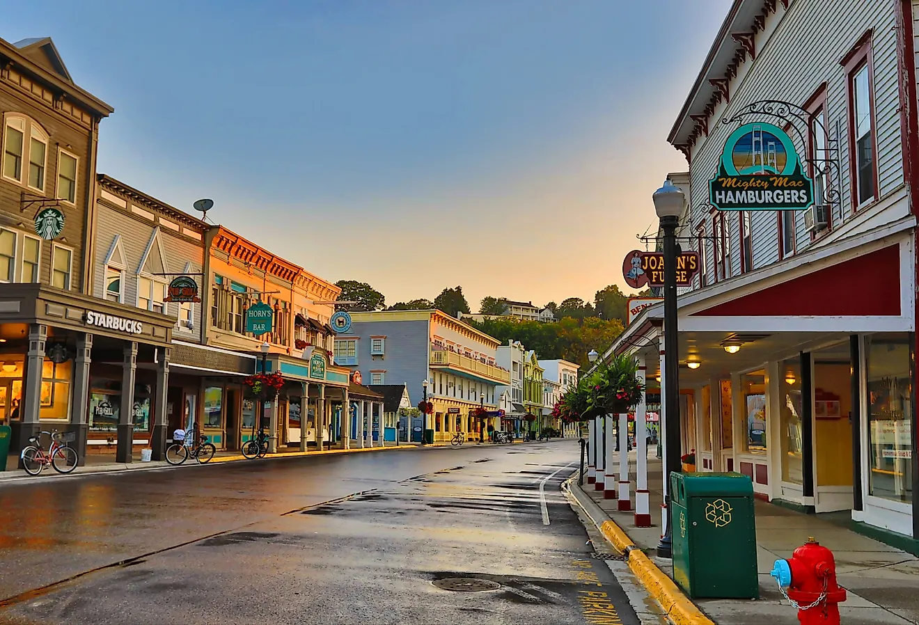 The main street of Mackinac Island is full of quaint shops and restaurants. Image credit: aceshot1 via Shutterstock.