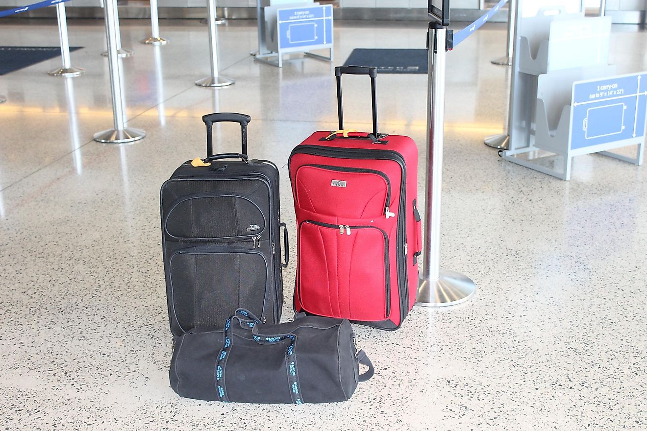 Baggage fees vary from airline to airline. Image credit: wikimedia.org