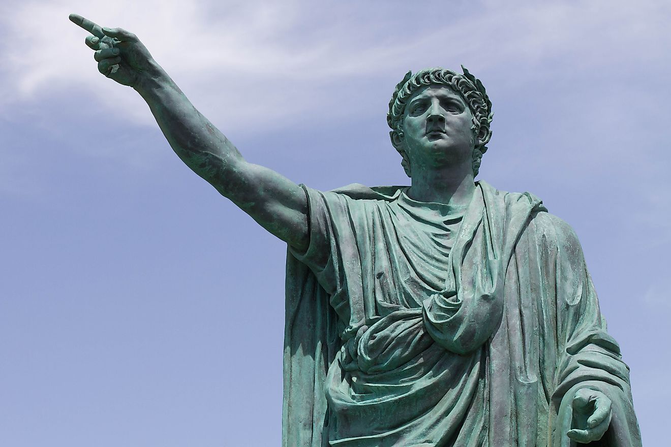 Statue of Nero at his birthplace of Anzio, Italy. Image credit: Helen Cook via Wikimedia Commons.