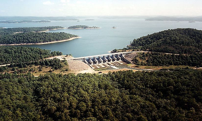 Broken Bow Lake is one of the biggest lakes in Oklahoma's and also one of the deepest and most scenic lake in the US state.