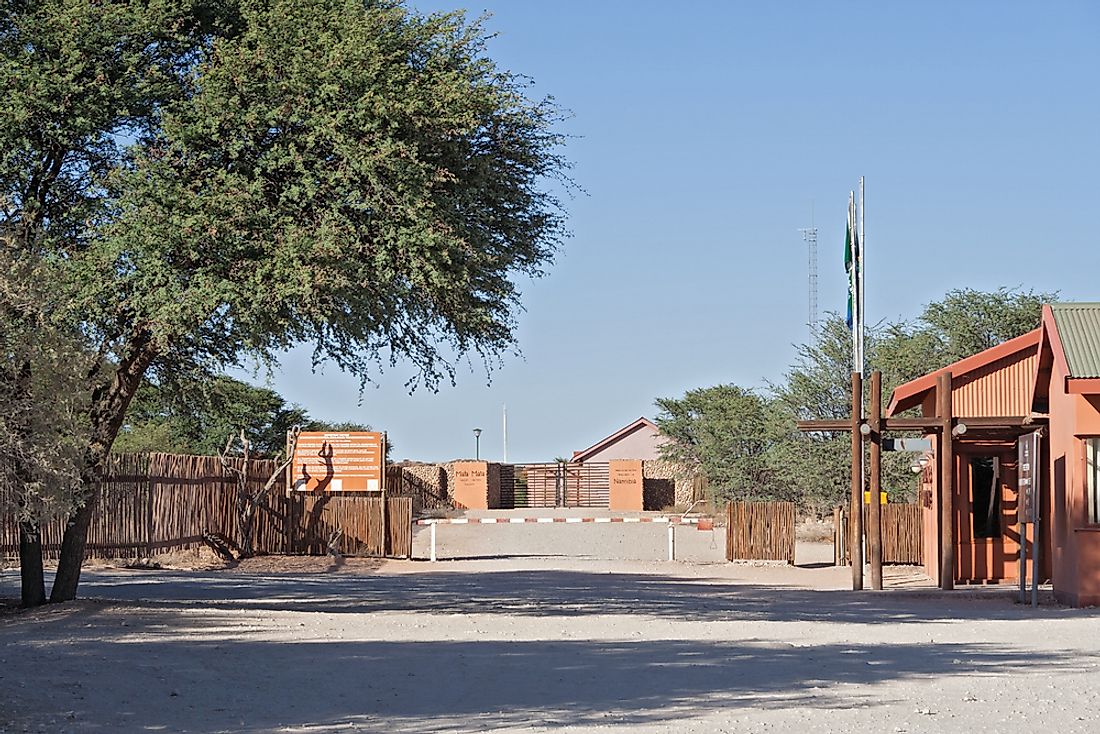 The border crossing between Nambia and South Africa. Editorial credit: Rainer Lesniewski / Shutterstock.com.