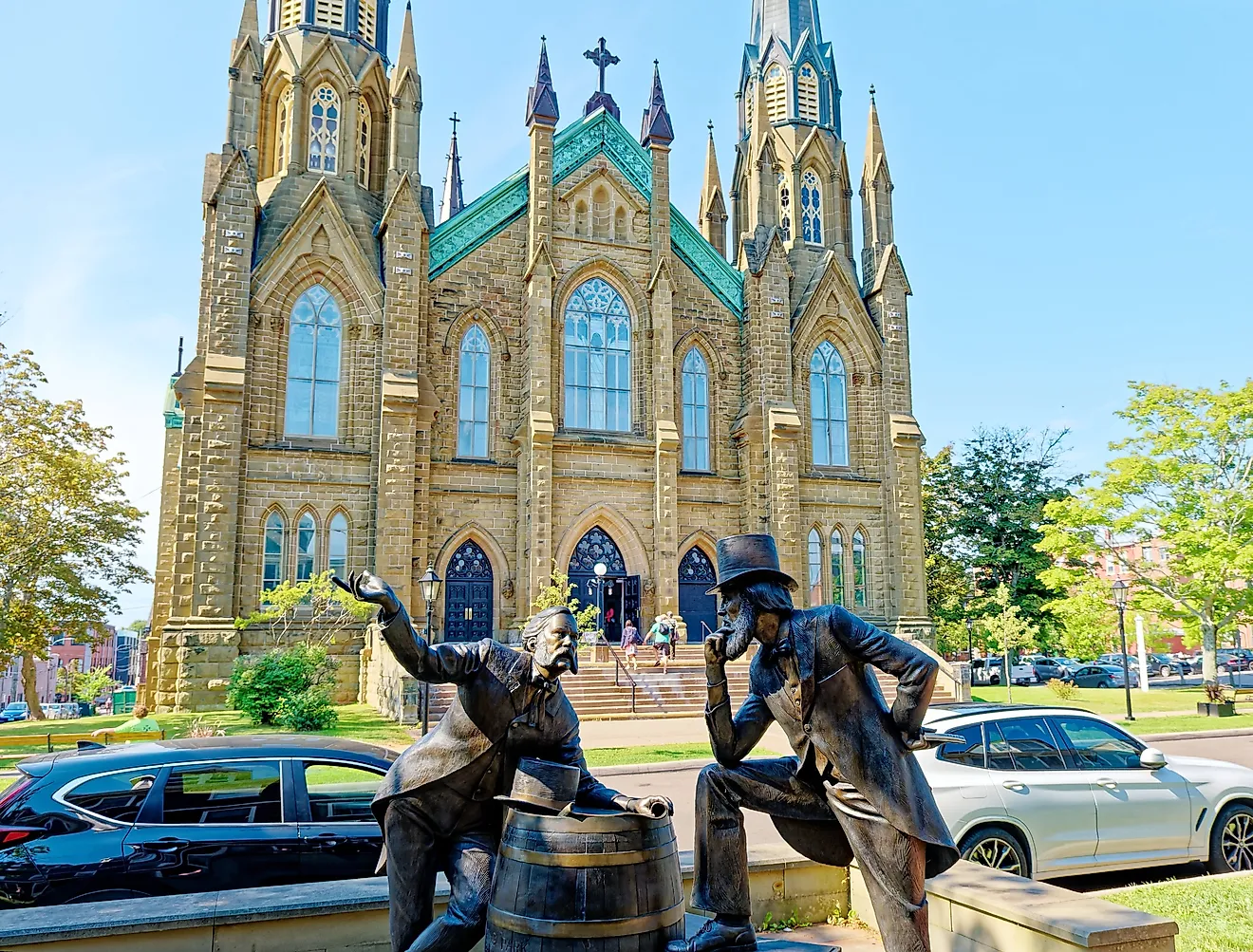 Statue of two Fathers of Confederation with the same name: John Hamilton Gray and John Hamilton Gray in Charlottetown, Prince Edward Island. Image credit Shutterstock