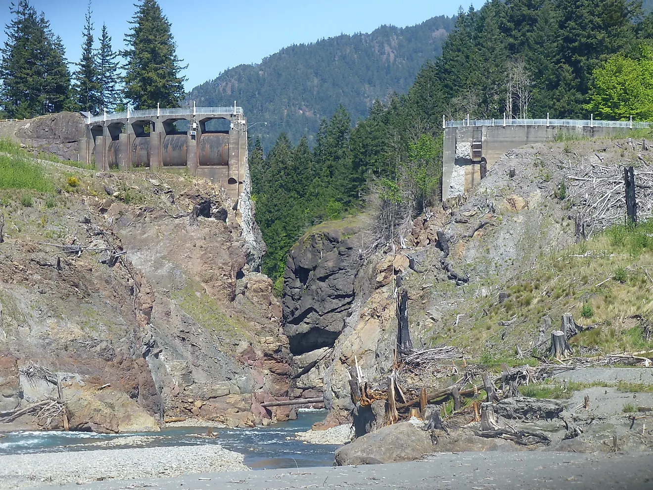 Glines Canyon Dam removed Elwha river. 