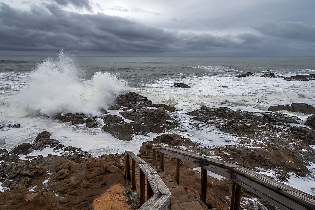 El Niño storms along California's Big Sur Coast.