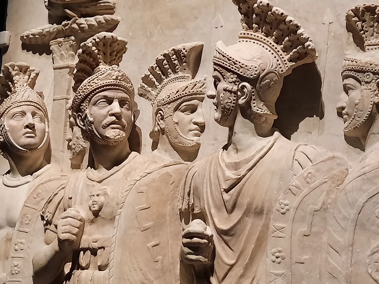 Relief of Soldiers of the Praetorian Guard. (Credit: Jamie Heath, CC BY-SA 2.0 <https://creativecommons.org/licenses/by-sa/2.0>, via Wikimedia Commons)