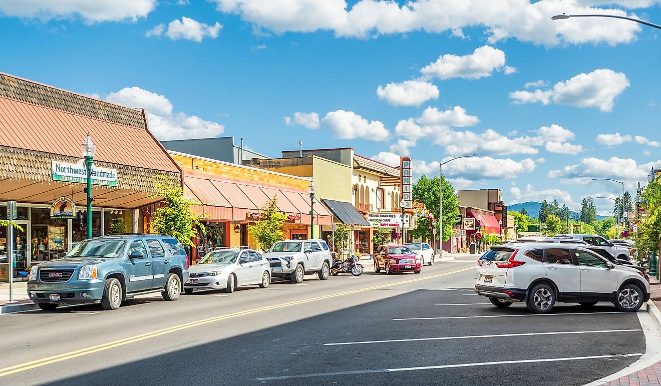 First Avenue, the main street through the downtown area of Sandpoint, Idaho. Editorial credit: Kirk Fisher / Shutterstock.com