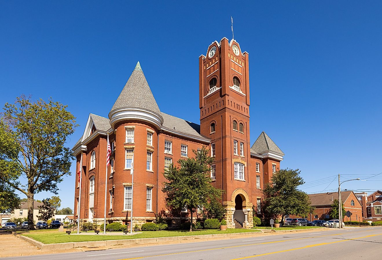 The Historic Jackson County Courthouse, Newport, Arkansas. Image credit Roberto Galan via Shutterstock