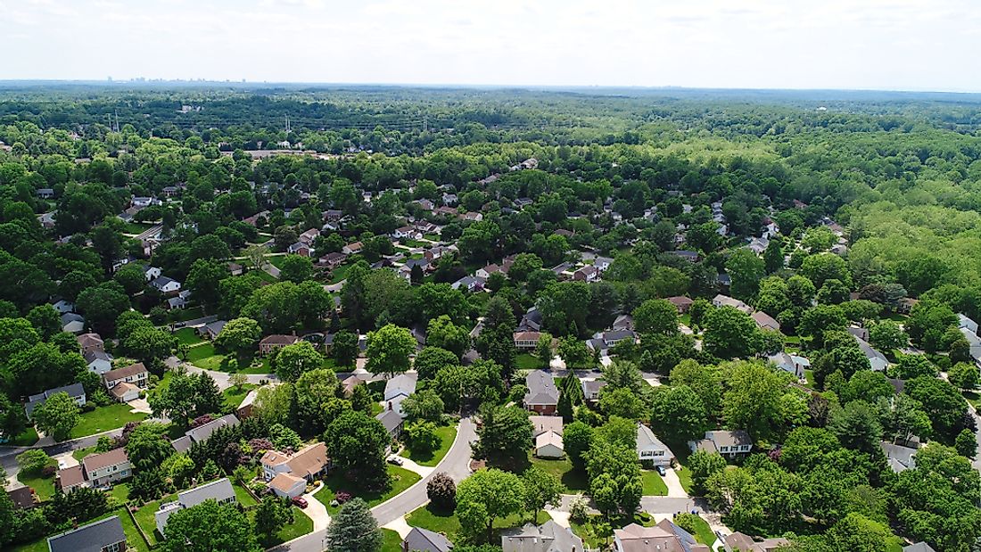 An aerial view of a wealthy neighborhood in Maryland. Editorial credit: Nicole S Glass / Shutterstock.com. 