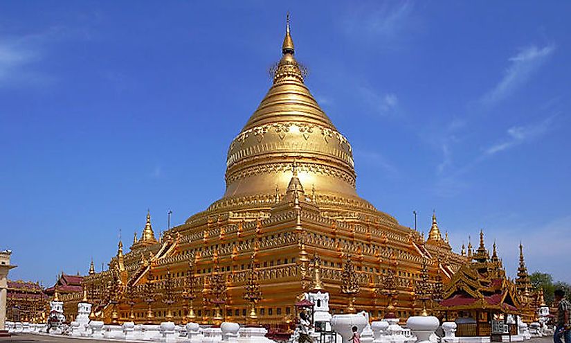 Shwezigon, Bagan, Myanmar