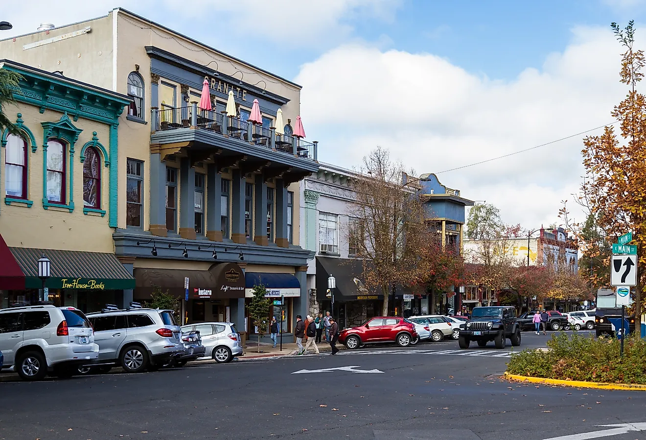 Downtown, Ashland, Oregon. Image credit Nature's Charm via Shutterstock