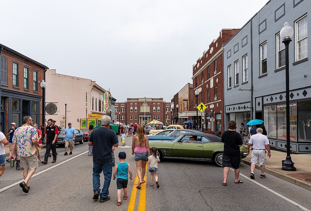 Cruisin' The Heartland car show in downtown Elizabethtown, Kentucky. Image credit Brian Koellish via Shutterstock