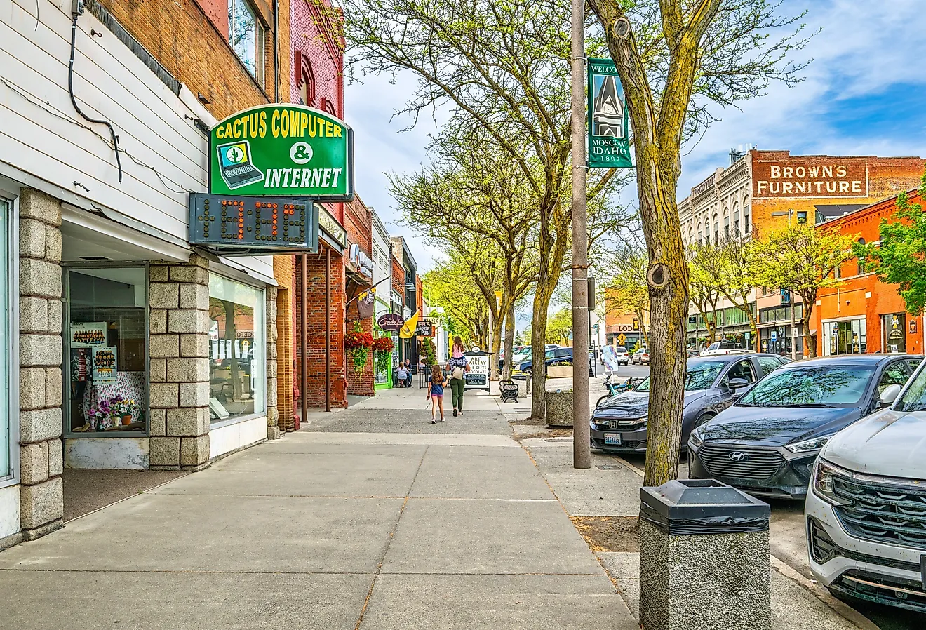Main Street in Moscow, Idaho. Image credit Kirk Fisher via Shutterstock