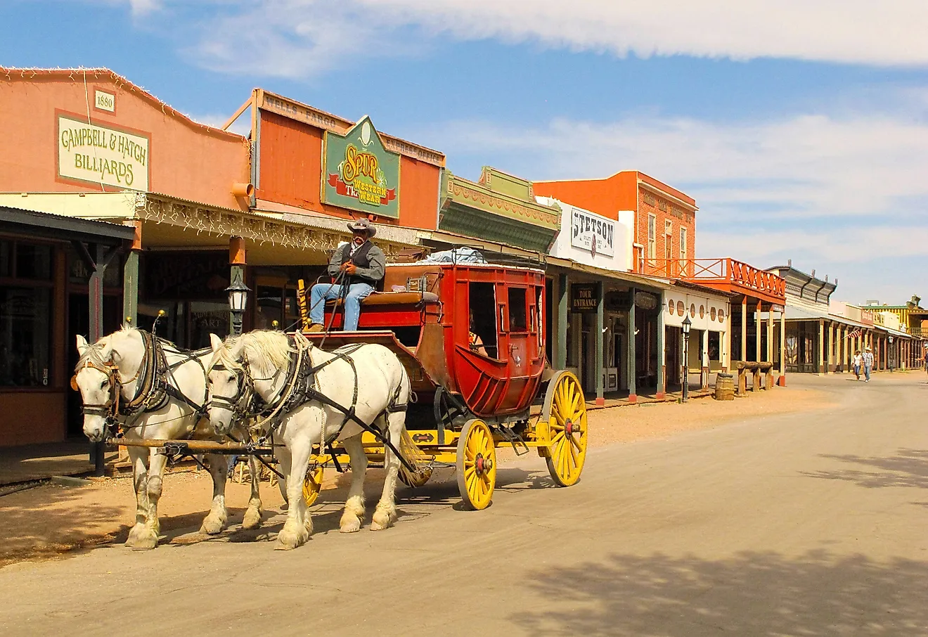 Horse Carriage in Tombstone, Arizona. By Packbj, CC BY-SA 4.0, Wikimedia Commons.