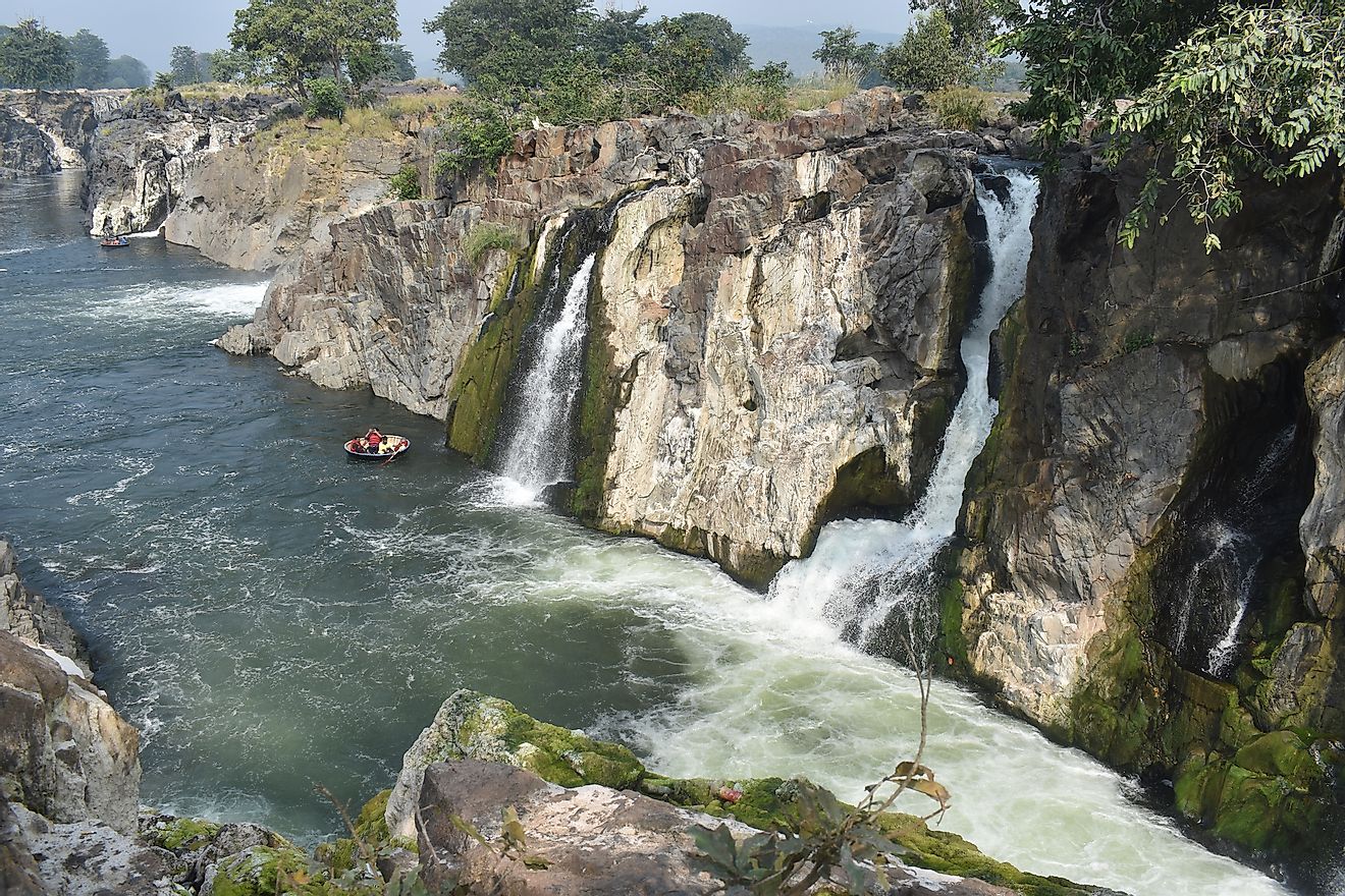 Hogenakkal Falls in the Kaveri River. Editorial credit: ELAMARAN ELAA PHOTOGRAPHY / Shutterstock.com
