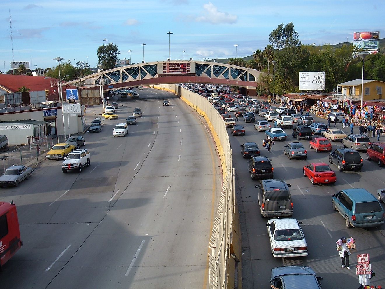 Tijuana-San Ysidro border crossing. Image credit: BrokenSphere/Wikimedia.org