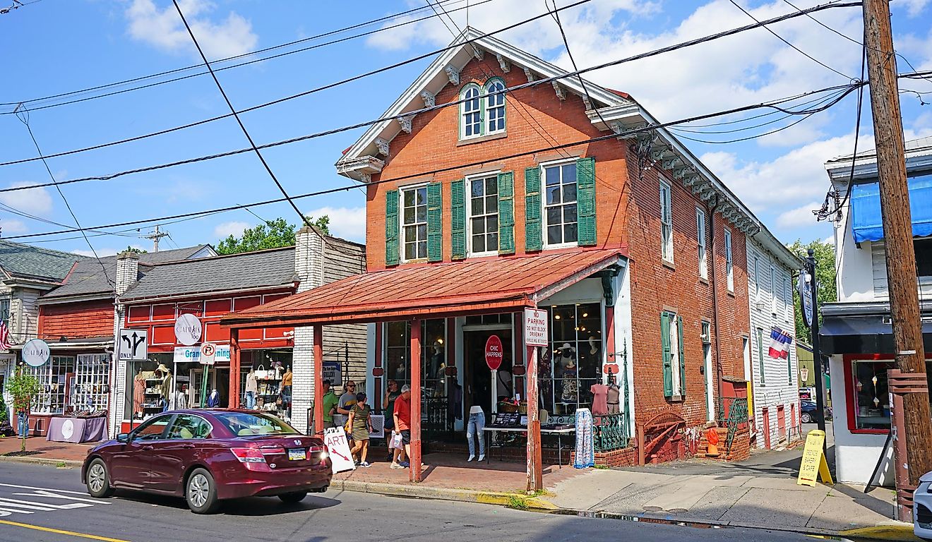 Historic New Hope, Pennsylvania, across the Delaware River from Lambertville, NJ. Editorial credit: EQRoy / Shutterstock.com