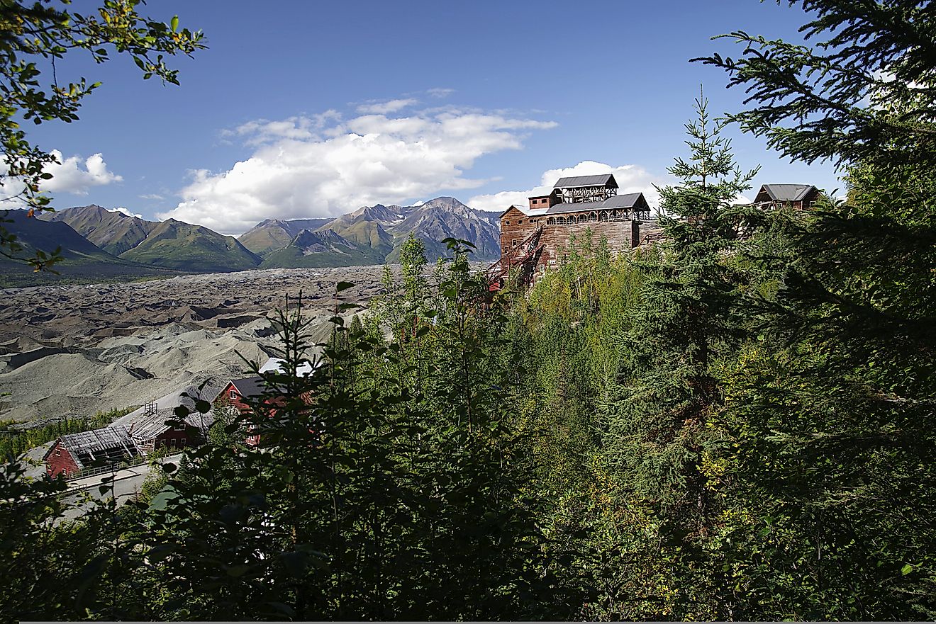 The now defunct Kennecott Concentration Mill, part of the Kennecott Copper Mine, overlooks the Kennecott Glacier and the Wrangell Mountains in southeast Alaska. By Michael F. Wacht - Own work, CC BY-SA 4.0, https://commons.wikimedia.org/w/index.php?curid=