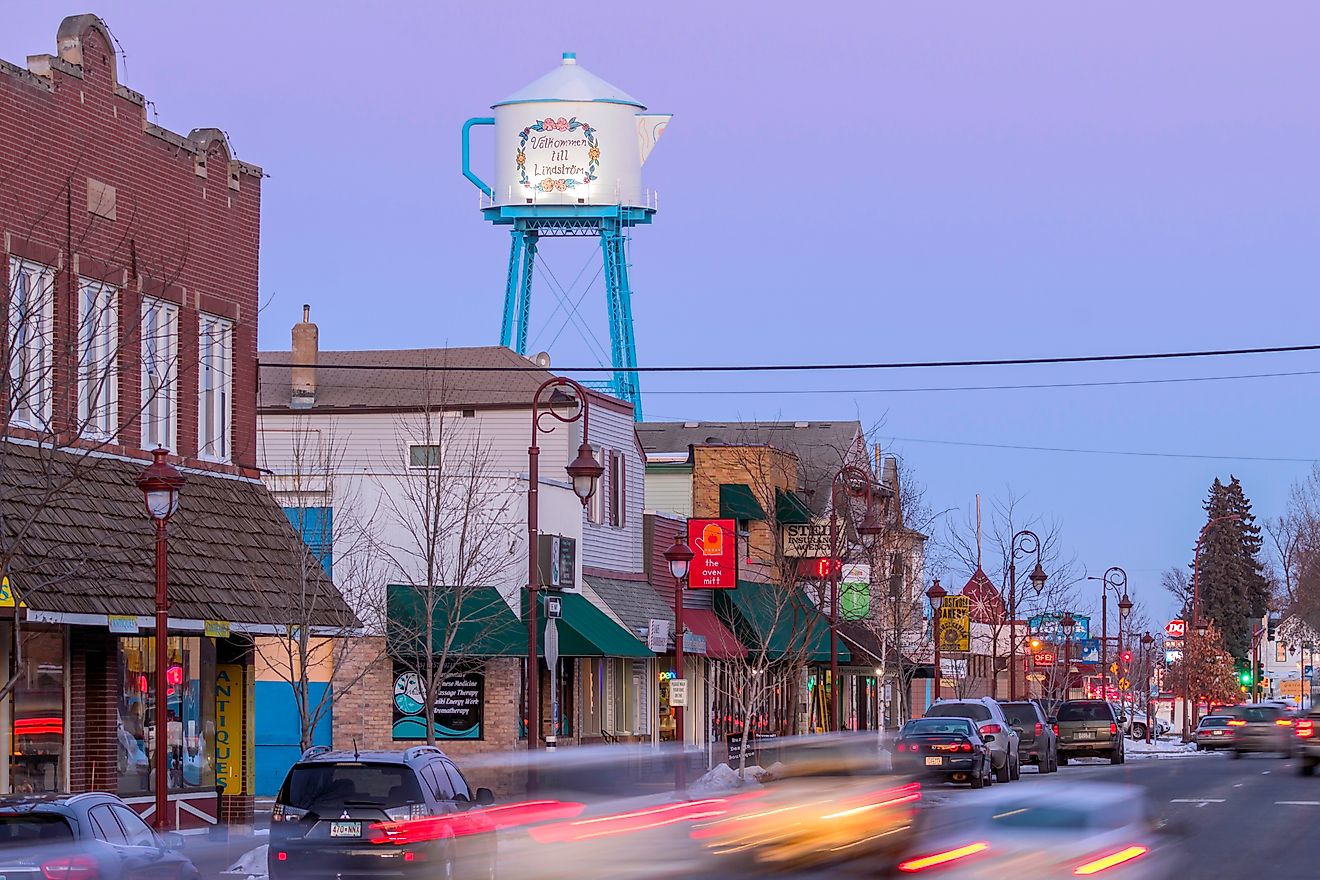 A view of Lindstrom, Minnesota, and its Iconic Coffeepot Water Tower. Image credit: Sam Wagner / Shutterstock.com