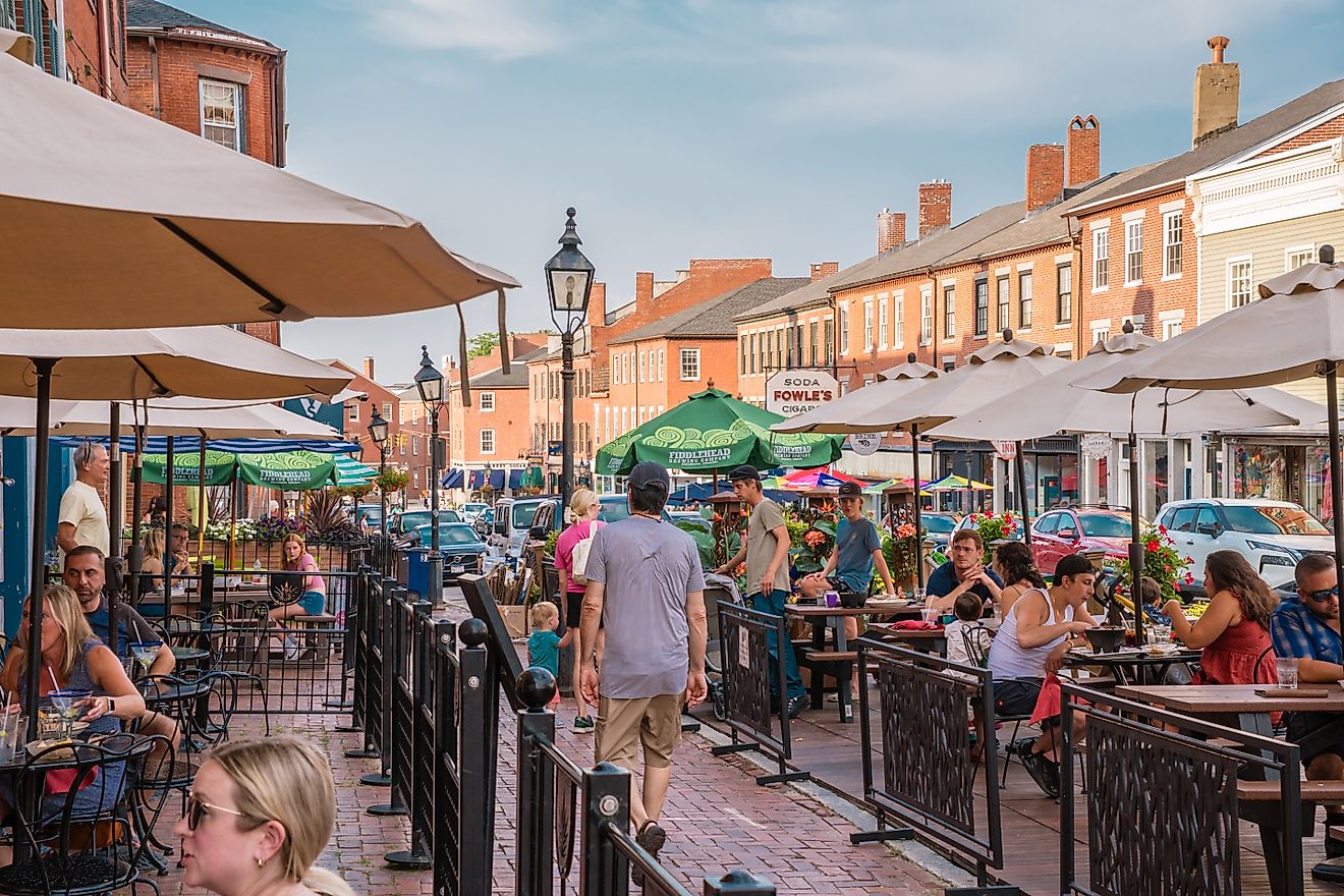 Pedestrians and diners in downtown Newburyport, Massachusetts. Editorial credit: Heidi Besen / Shutterstock.com