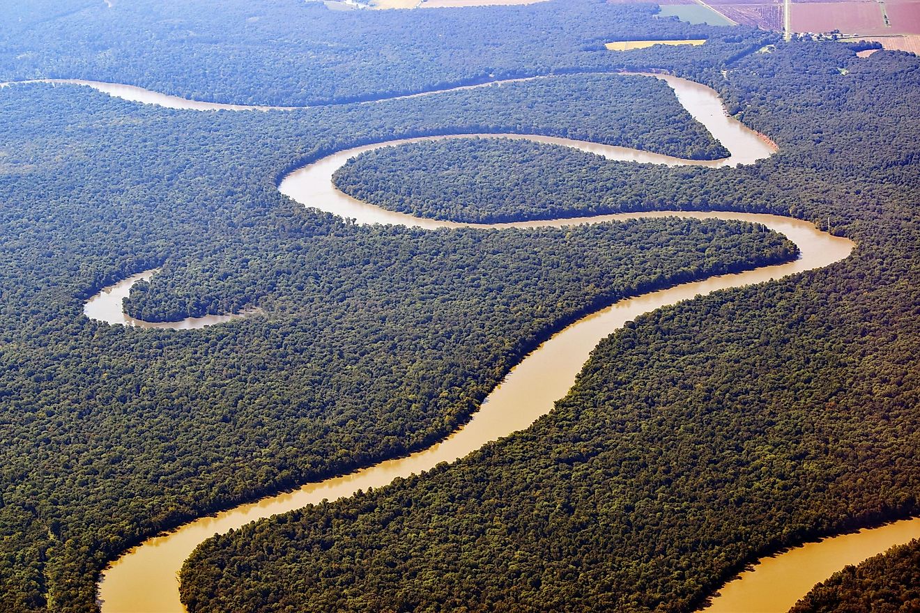 The Mississippi River is the second-longest river in North America, and just like the Missouri River, it passes through ten states.