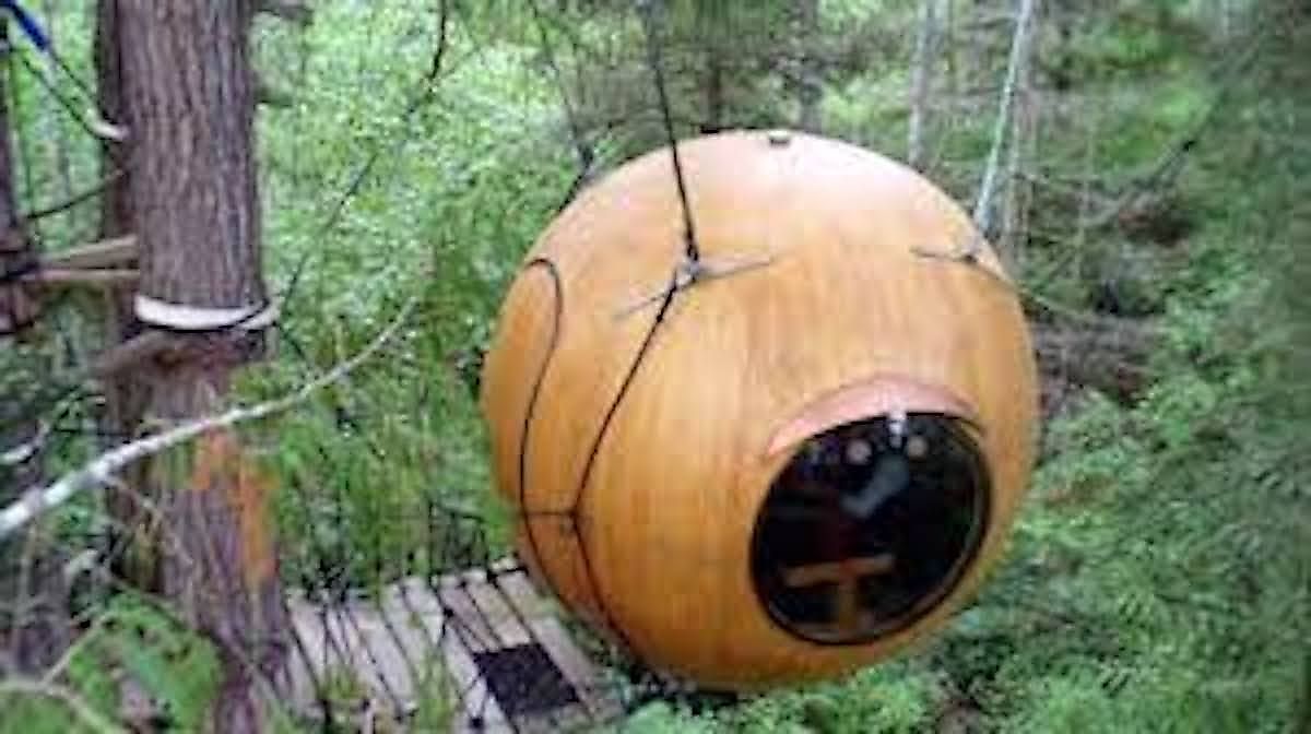 Free Spirit Spheres, Canada. Image credit: ecobnb.com