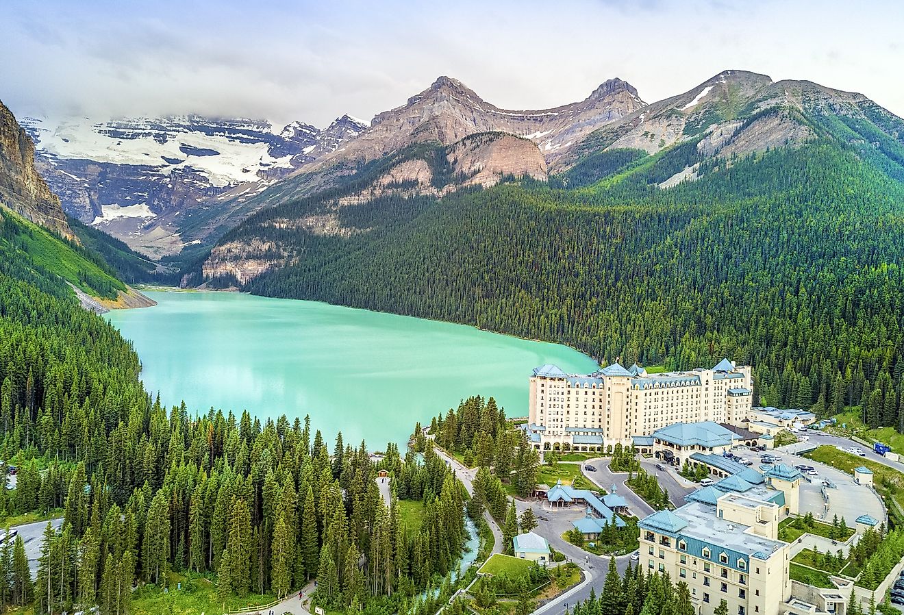 Fairmont Chateau Lake Louise, Banff National Park, Alberta.