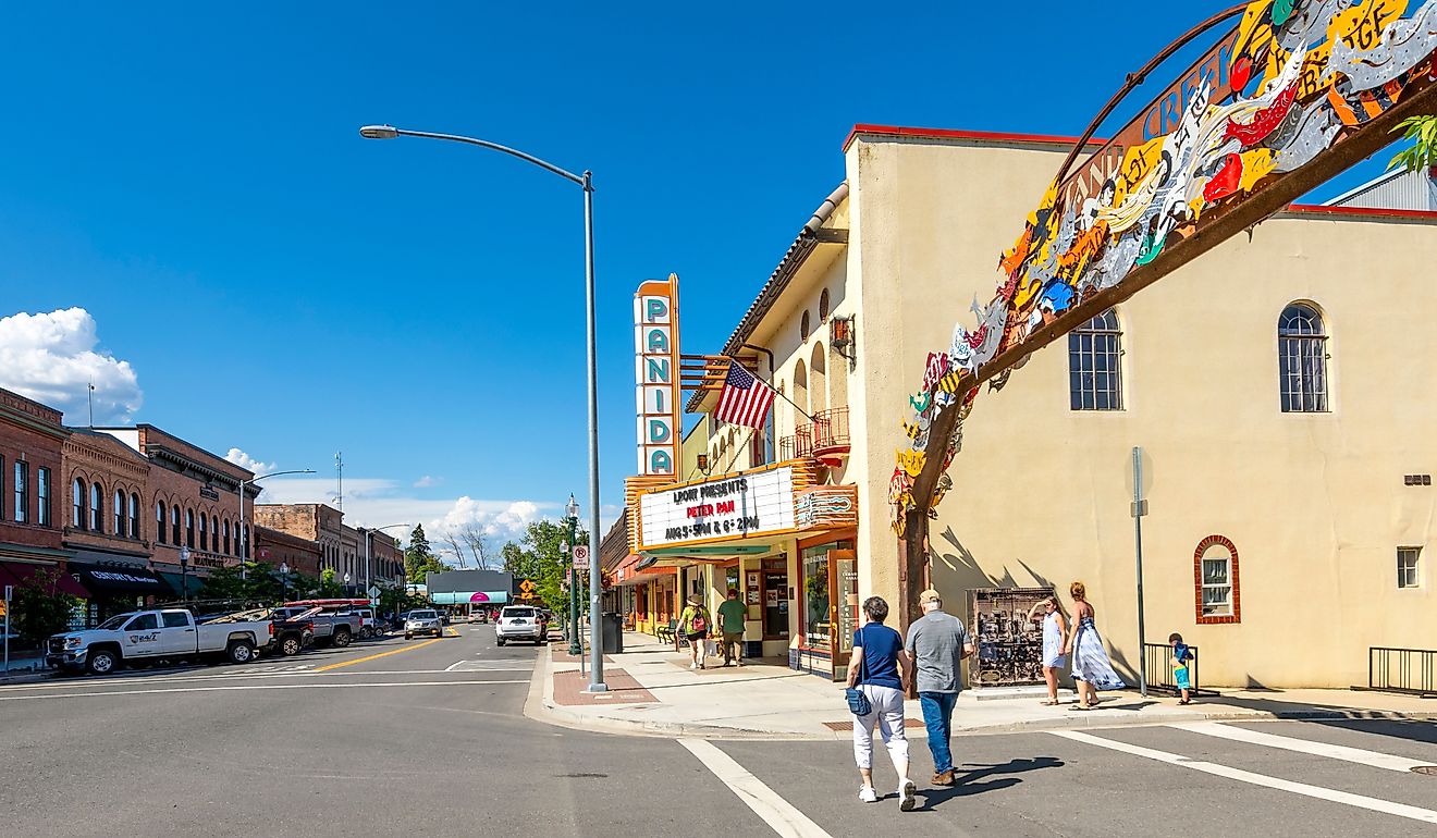 Main Street through historic downtown Sandpoint, Idaho. Image credit Kirk Fisher via Shutterstock