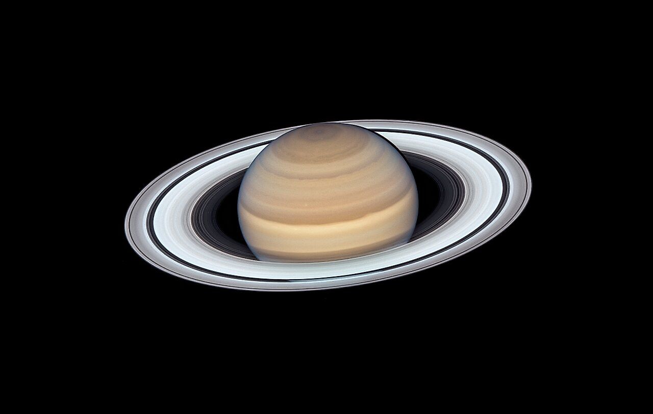 Hubble image of Saturn. Image credit: NASA/ESA