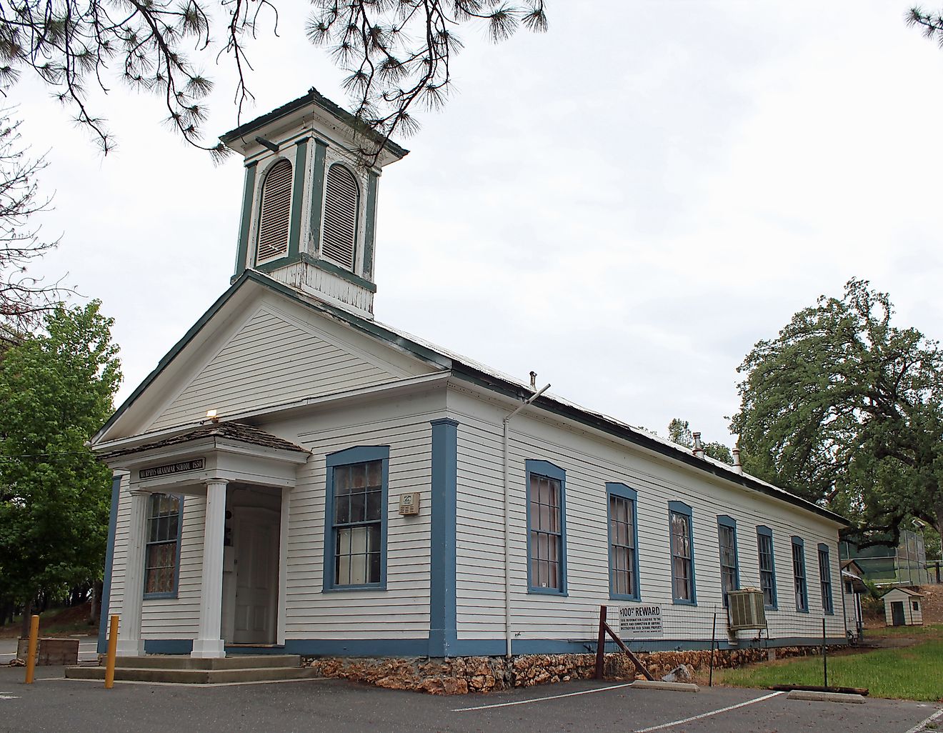 Historic School, Murphys, California. Editorial Photo Credit: Jeffrey Beall, CC BY 3.0 via Wikimedia Commons.