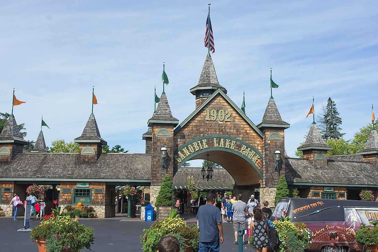 The entrance to Canobie Lake Park in Salem, New Hampshire. Editorial credit: Adam Gladstone / Shutterstock.com