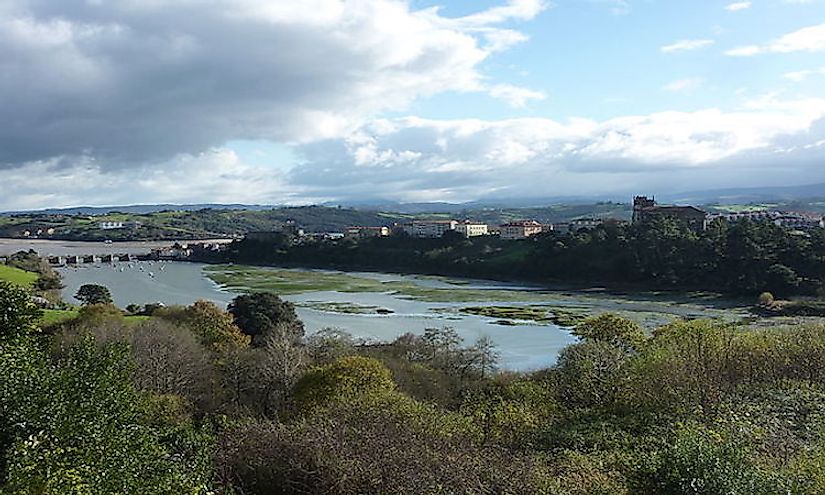Ria of San Vicente de la Barquera in Cantabria, Spain