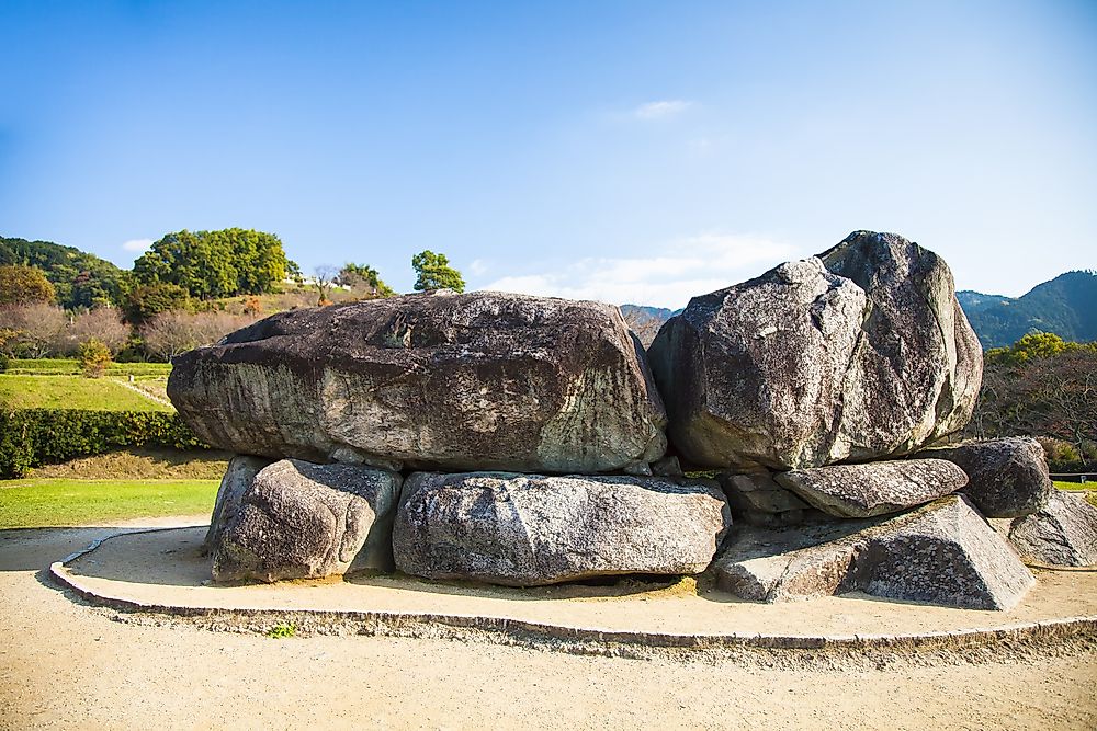 An old tomb from the Asuka Period. 