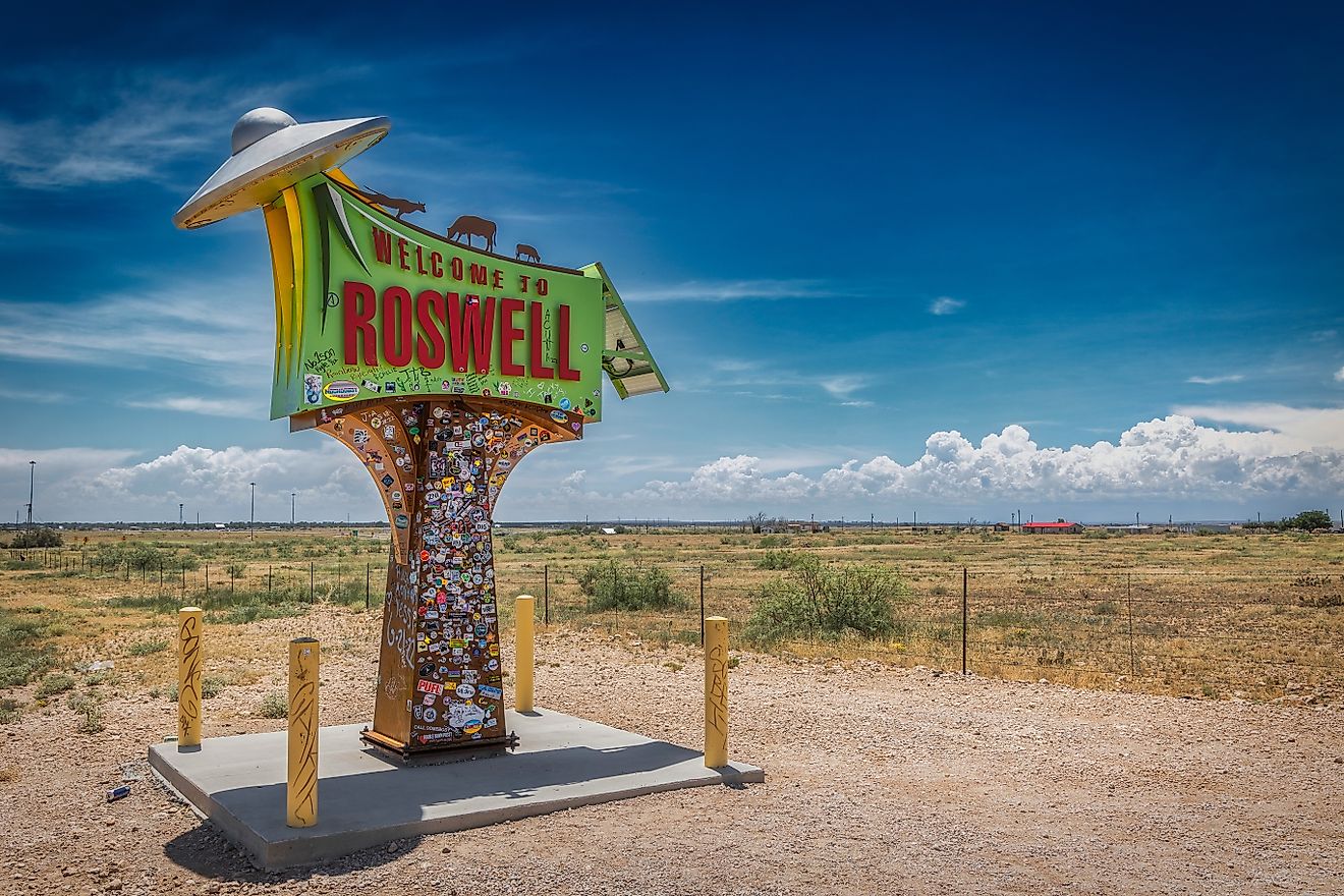 UFO sign welcoming planetary visitors to Roswell, New Mexico. (Editorial credit: Bill Chizek / Shutterstock.com)