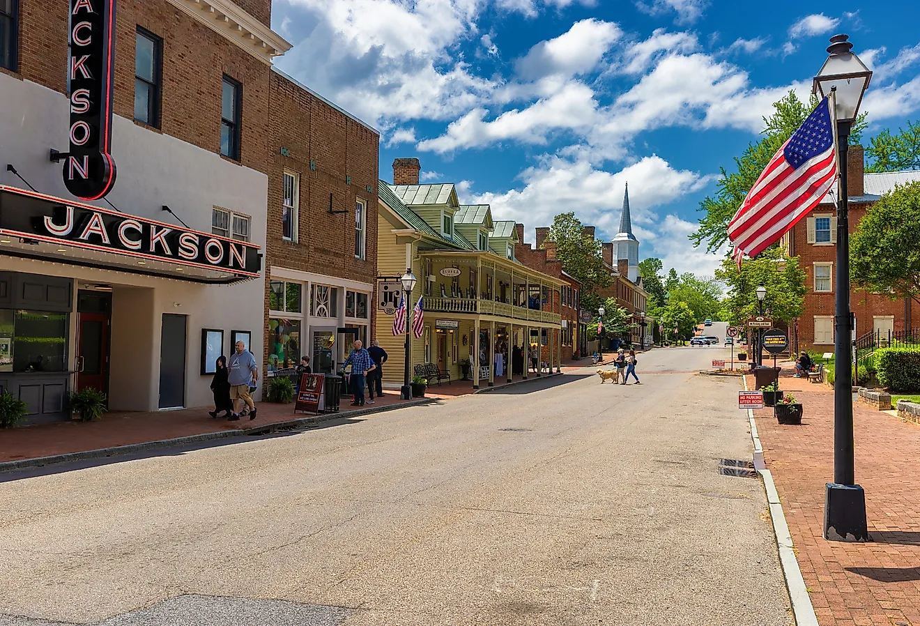 Downtown street in Jonesborough, Tennessee. Image credit Dee Browning via Shutterstock