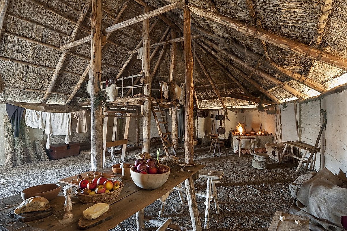 Arguably more culturally similar to tribes in the Northeast than to those to their southwest, many Tuscarora lived in longhouses (longhouse interior pictured).